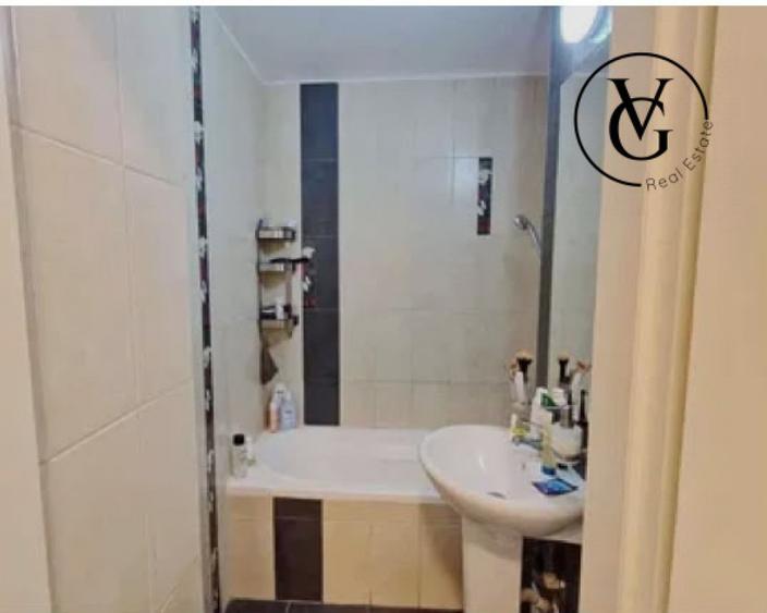 Apartament cu 2 camere decomandat, mobilat în Arcul de Triumf