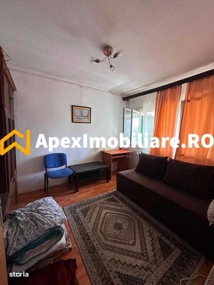 Apartament cu 4 camere decomandat în Doamna Ghica