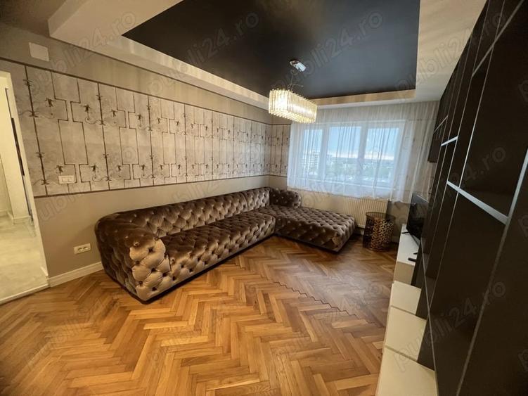 Apartament cu 3 camere semidecomandat în Semicentral