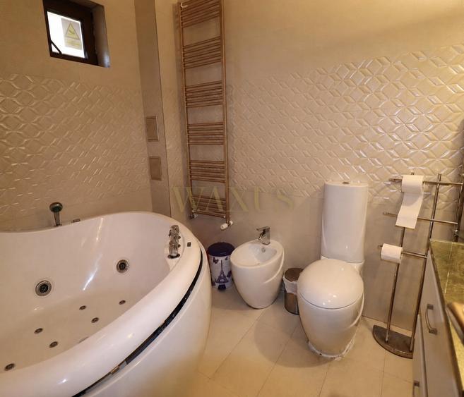 Apartament cu 4 camere decomandat, mobilat în Bună Ziua
