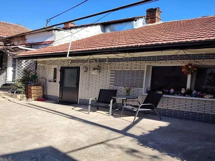 Casă cu 1 camere cu Canalizare în Timocului-Șaguna