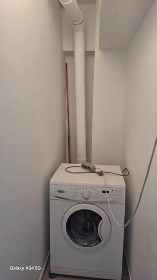 Apartament cu 4 camere decomandat, mobilat în P-ța Amzei