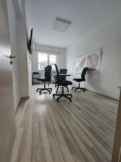 Apartament cu 3 camere decomandat în Theodor Pallady