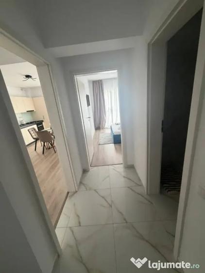 Apartament cu 2 camere decomandat în Rafinaria Vega