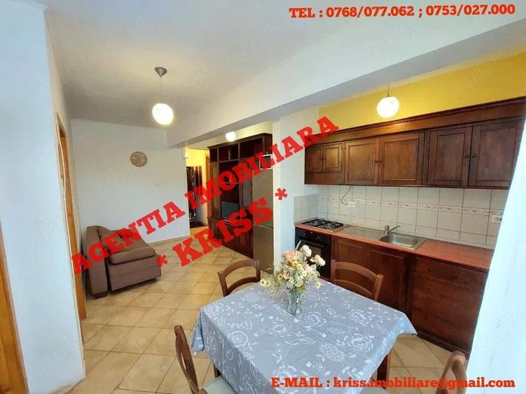 Apartament cu 3 camere decomandat în Prundu
