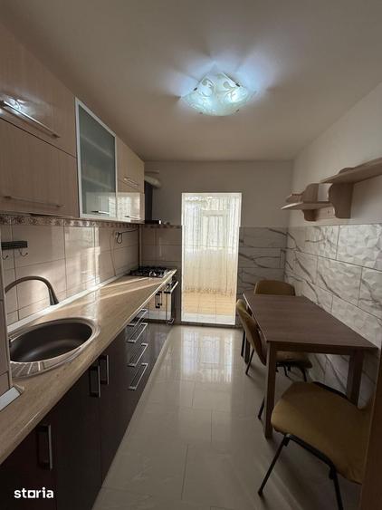 Apartament cu 2 camere decomandat în Micro 17