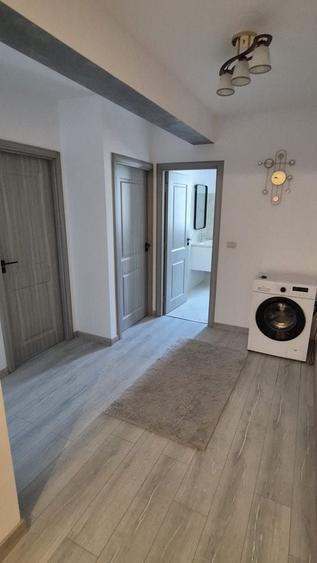 Apartament cu 2 camere decomandat în Vișani