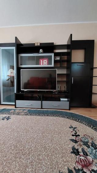 Apartament cu 3 camere decomandat în Siderurgiștilor