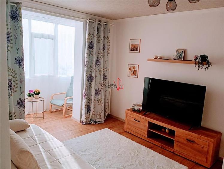 Apartament cu 2 camere semidecomandat în Basarabia