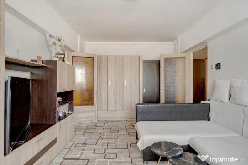 Apartament cu 2 camere semidecomandat în Central