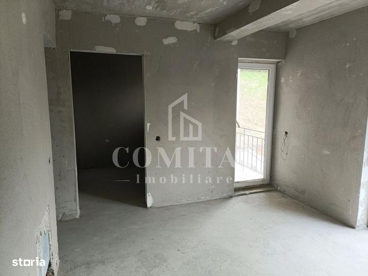 Casă cu 4 camere cu Teren 200 Mp în Central