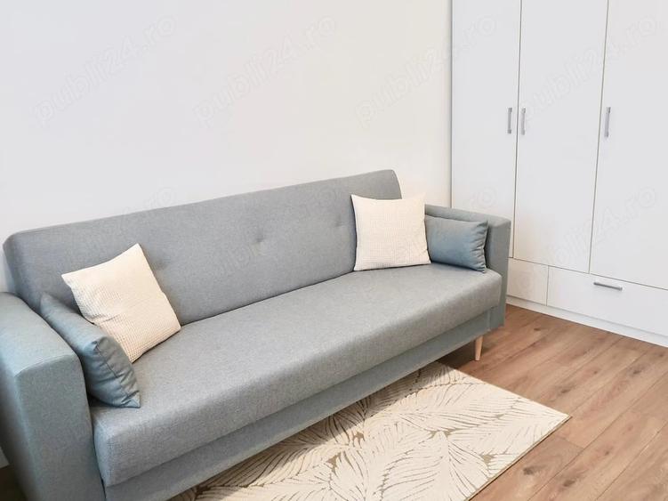 Apartament cu 3 camere semidecomandat în Sud