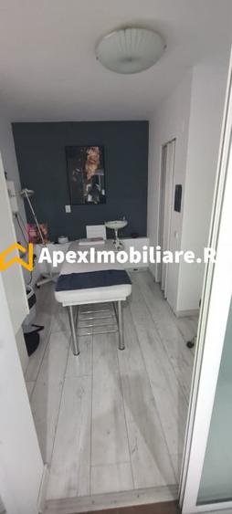 Spațiu comercial, de 40 mp, în Central