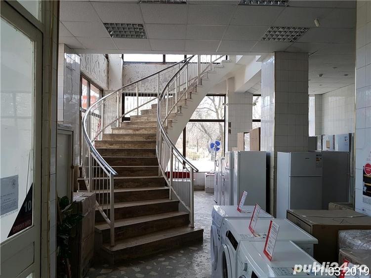 Spațiu comercial, de 688 mp, în Central