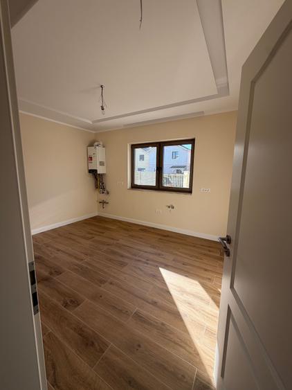 Casă cu 4 camere în Giroc
