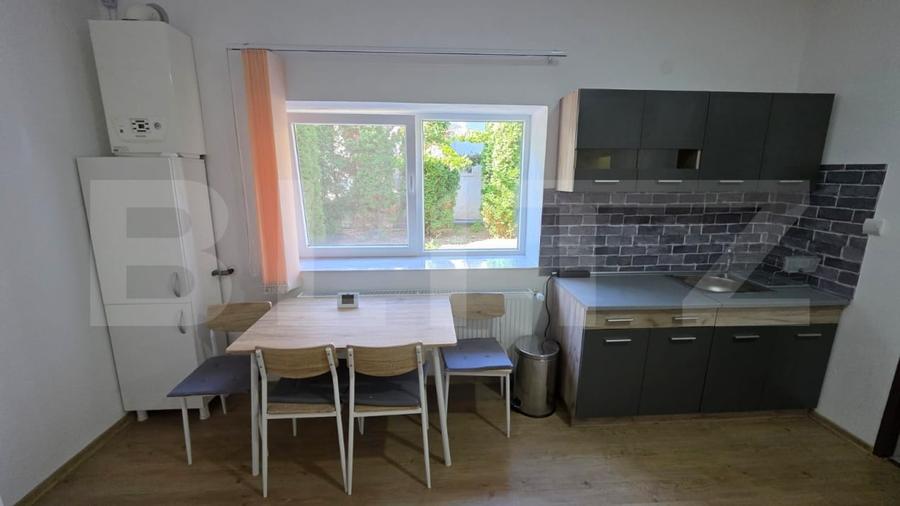 Apartament cu 4 camere semidecomandat în Central