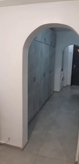 Apartament cu 2 camere decomandat în Berceni