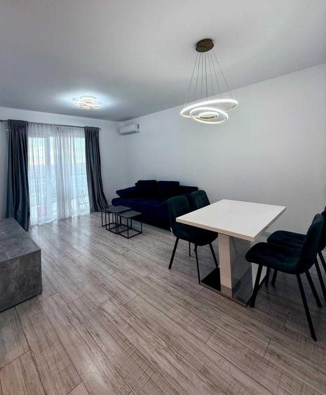 Apartament cu 2 camere decomandat în Central