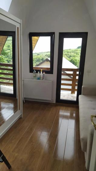 Casă cu Teren 750 Mp în Rediu