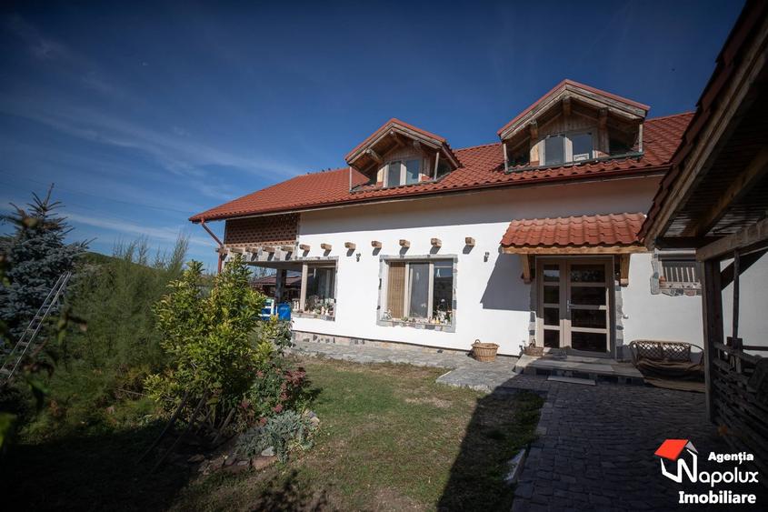 Casă cu 4 camere cu Teren 789 Mp în Central
