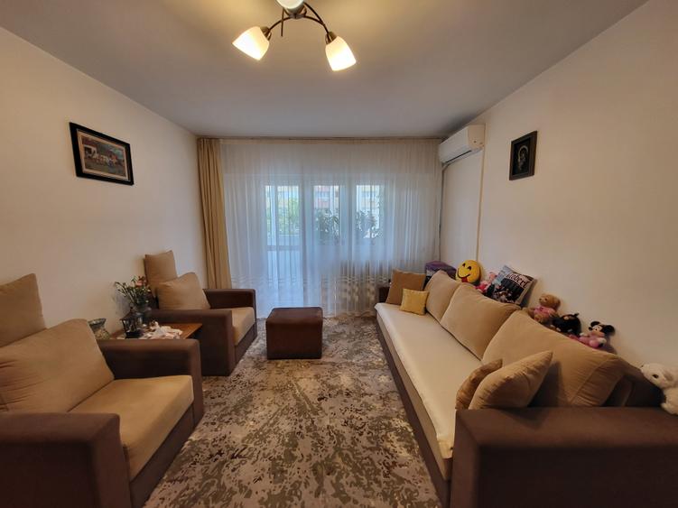 Apartament cu 2 camere semidecomandat în Fundeni
