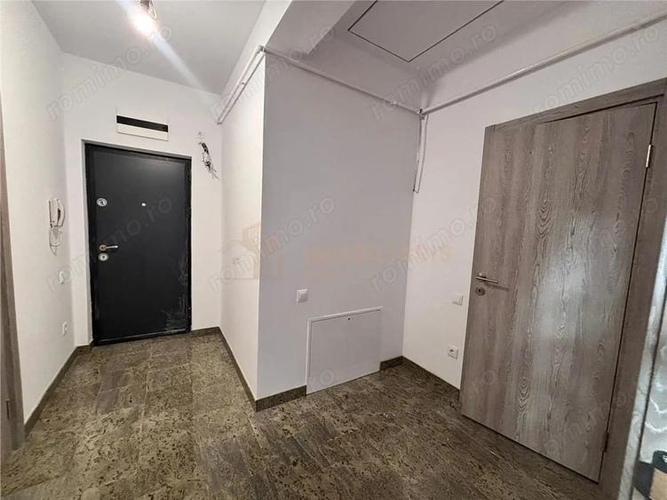 Apartament cu 3 camere în Independenței