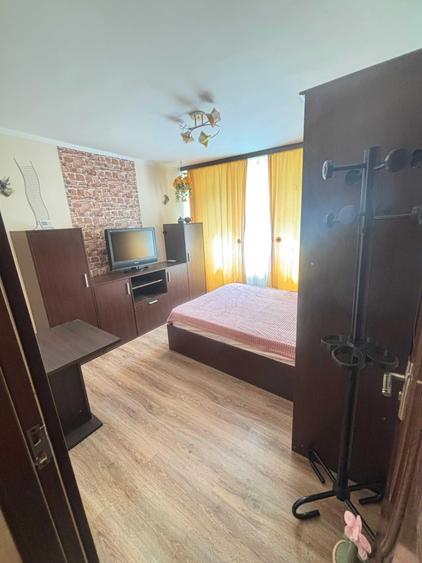 Apartament cu 2 camere în Micro 16