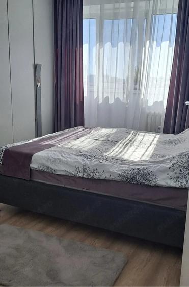 Apartament cu 3 camere de vanzare - 4