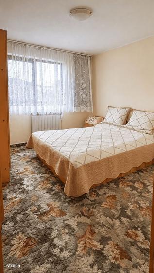 Casă cu 4 camere cu Teren 475 Mp în Central