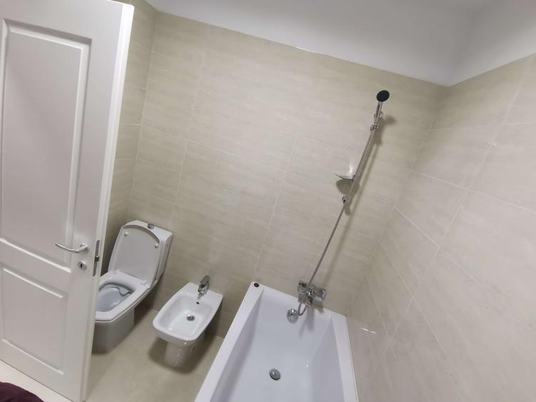 Apartament cu 2 camere semidecomandat, mobilat în Bucium