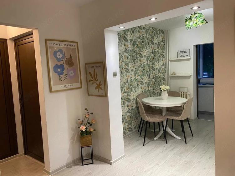 Apartament cu 2 camere decomandat în Trivale