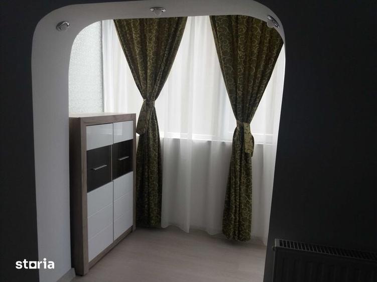 Garsonieră decomandată în Central