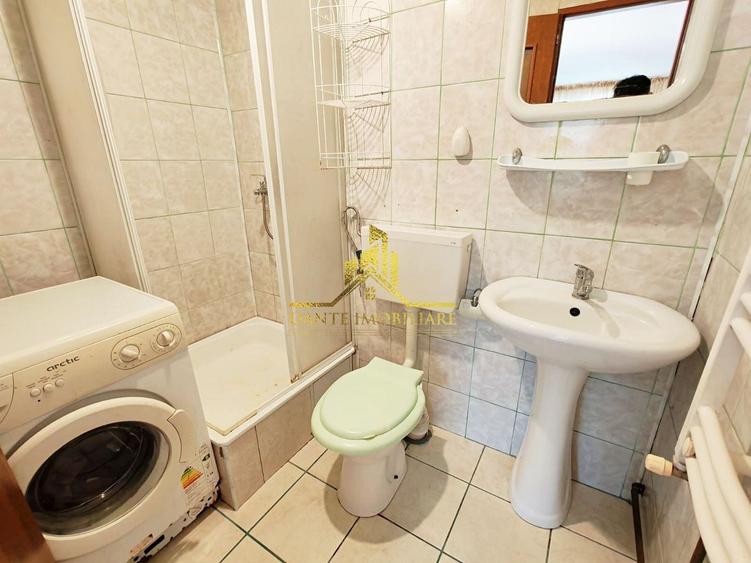 Garsonieră decomandată, mobilată în Gruia