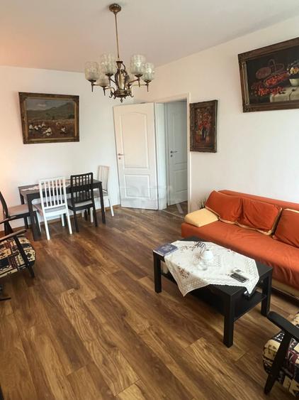 Apartament cu 2 camere semidecomandat, mobilat în 1 Mai
