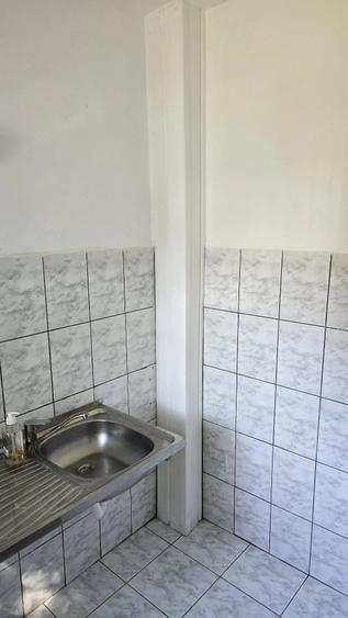 Garsonieră decomandată în Confecții