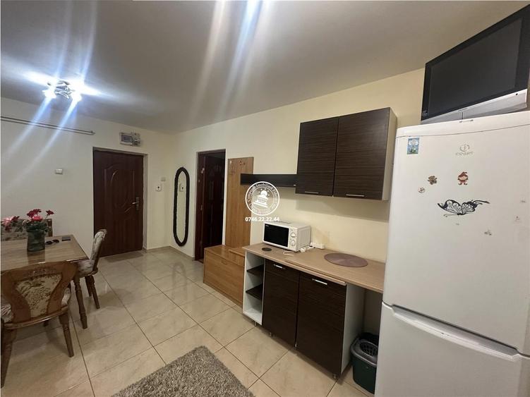 Apartament cu 2 camere decomandat în Central