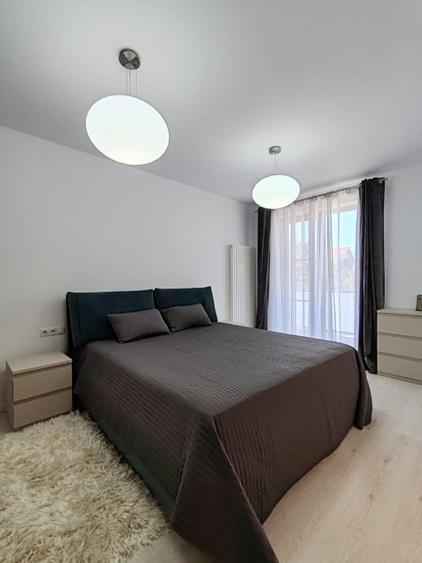 Duplex cu 4 camere cu Canalizare în Exterior Vest
