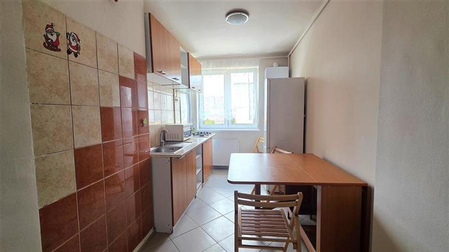 Apartament cu 2 camere decomandat, mobilat în Centrul Civic