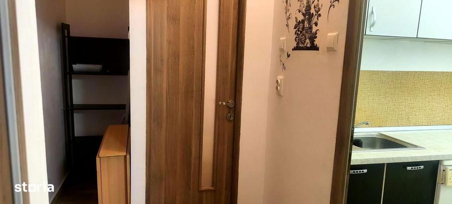Garsonieră decomandată în Rahova