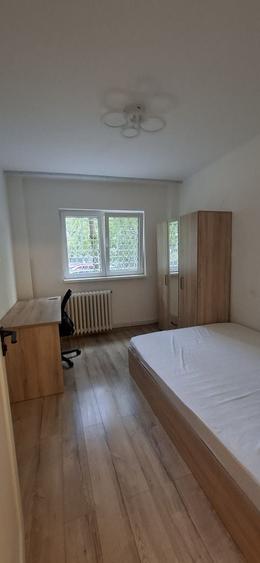 Apartament cu 3 camere decomandat în Rahova