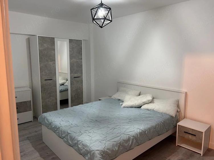 Apartament cu 2 camere semidecomandat în Calea Moldovei