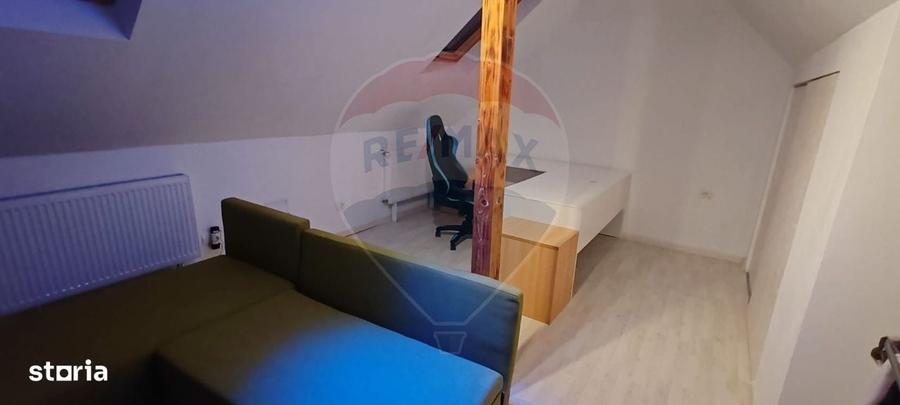 Casă cu 4 camere în Brașovul Vechi