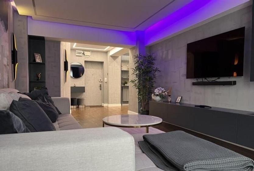 Apartament cu 2 camere decomandat, mobilat în Splaiul Unirii