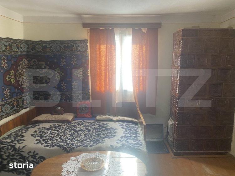 Vanzare 2 case traditionale, 3 camere + teren, 3450 mp, Campulung Mold - 6