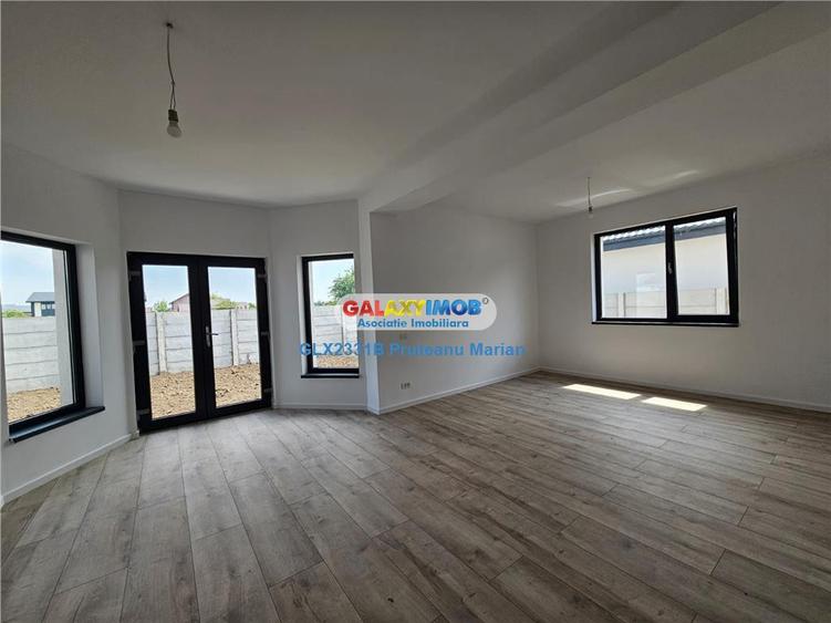Casă cu 4 camere cu Teren 400 Mp în Domnești