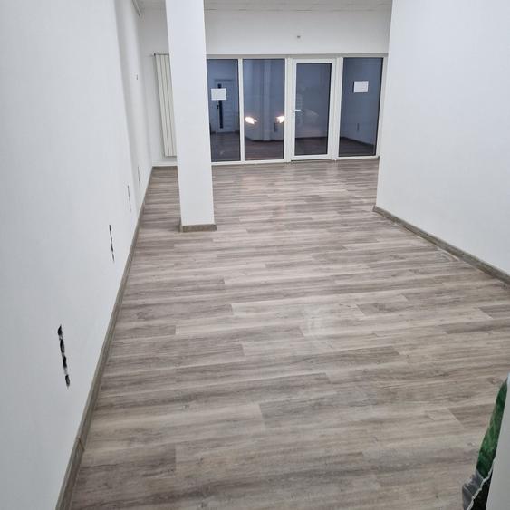 Spațiu comercial, de 42 mp, în Șelimbăr