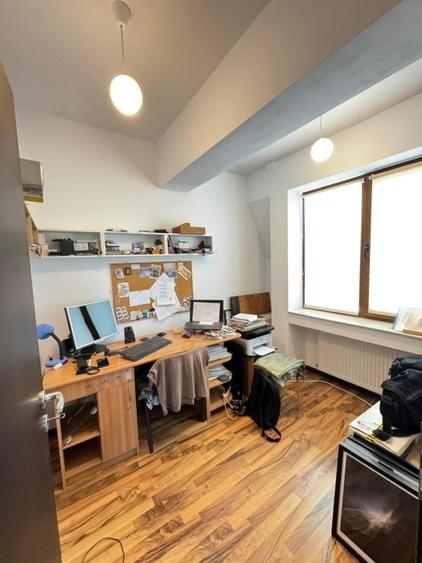 Apartament cu 3 camere semidecomandat în Tătărași