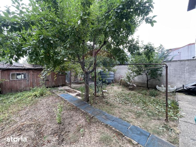 Casă cu 5 camere cu Teren 373 Mp în Dămăroaia
