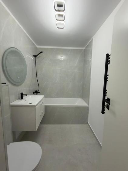 Apartament cu 2 camere decomandat în Decebal