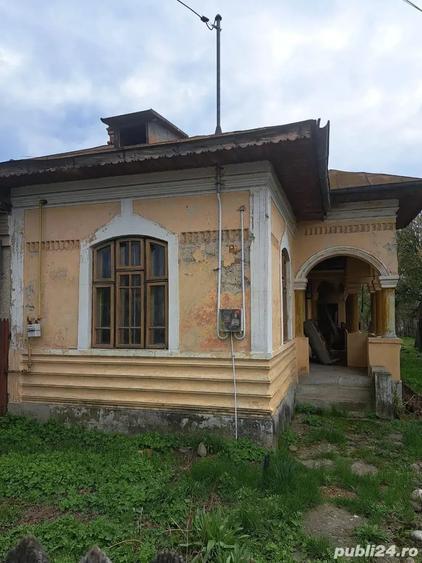 Casă cu 3 camere în Răzvad